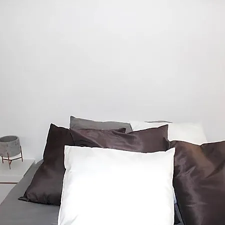 Atelier 3 - Boutique Hostel
